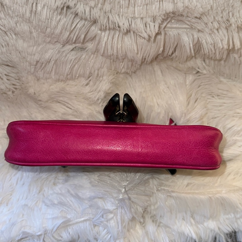 Dooney & Bourke Vintage HTF Florentine Cosmetic Case in fuchsia - Picture 3 of 16